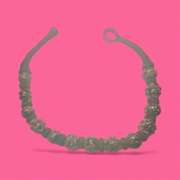 Handmade beaded choker:  black beads - Picture 2 of 6